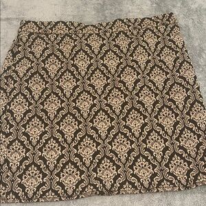 Elegant Black and gold Patterned Skirt brocade.